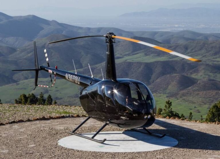 picture of helicopter r44